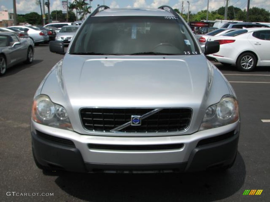 2004 XC90 2.5T - Silver Metallic / Graphite photo #3