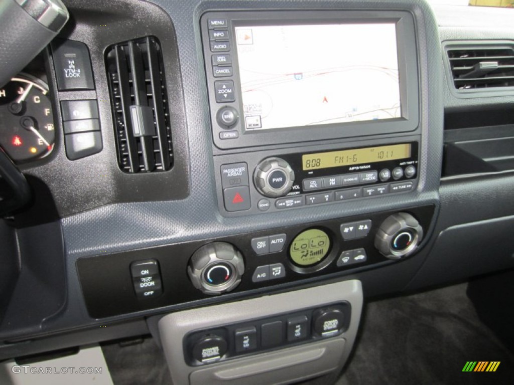 2010 Honda Ridgeline RTL Controls Photo #54056606