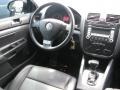 Black - Jetta SE Sedan Photo No. 11