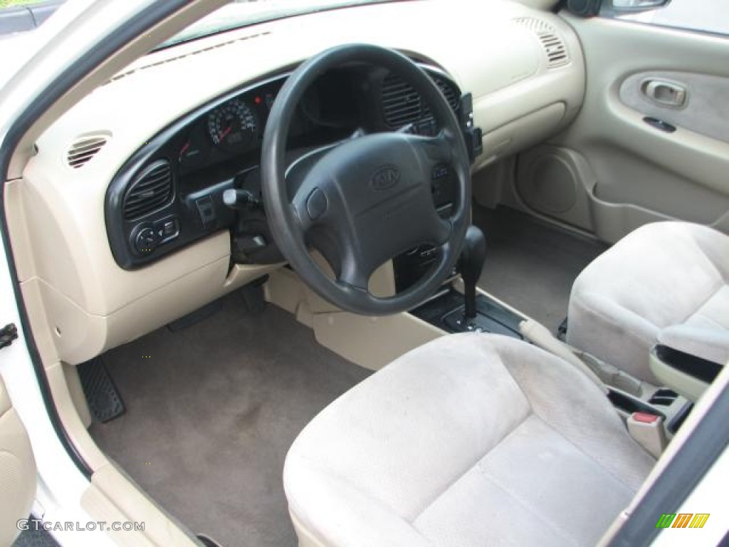 2002 Spectra LS Sedan - White / Gray photo #17