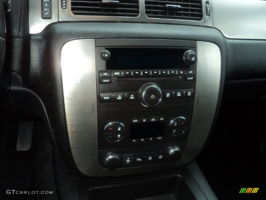 2007 Chevrolet Tahoe Z71 4x4 Controls Photo #54058475