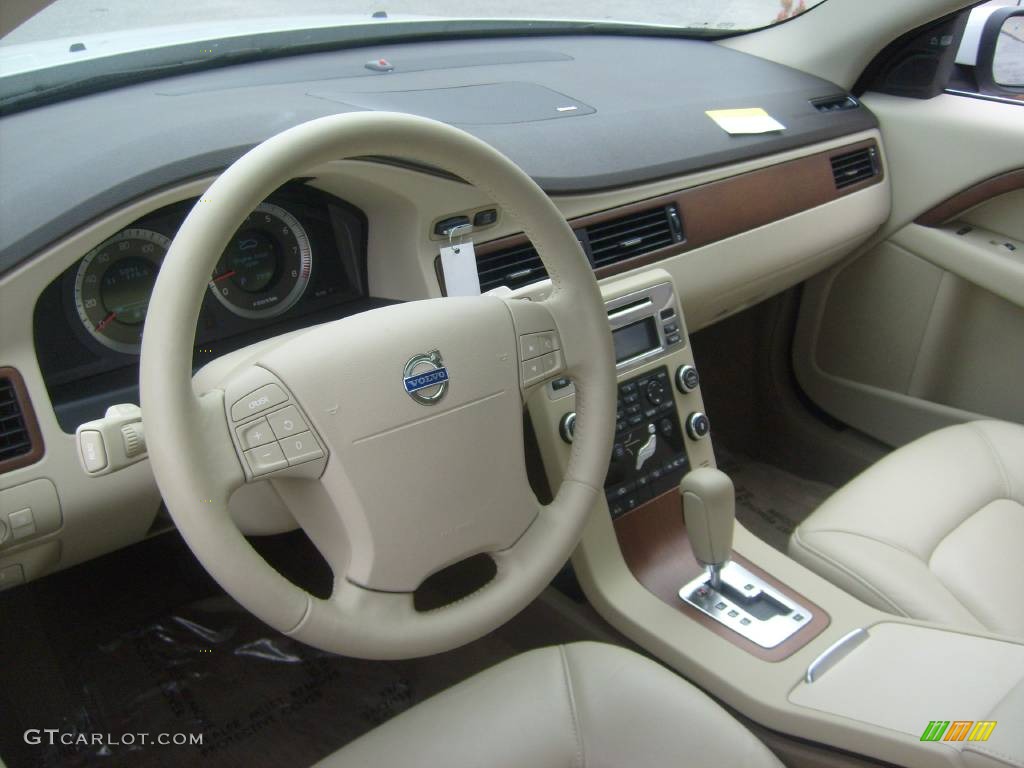 2008 S80 T6 AWD - Ice White / Sandstone Beige photo #16
