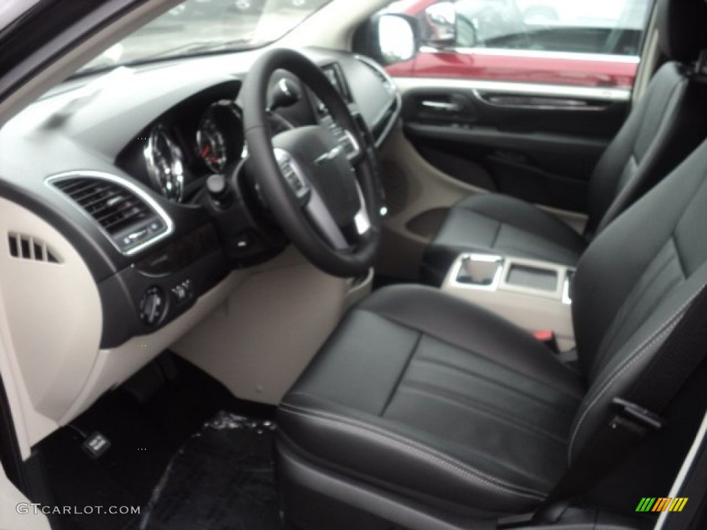 Black/Light Graystone Interior 2012 Chrysler Town & Country Touring - L Photo #54059936