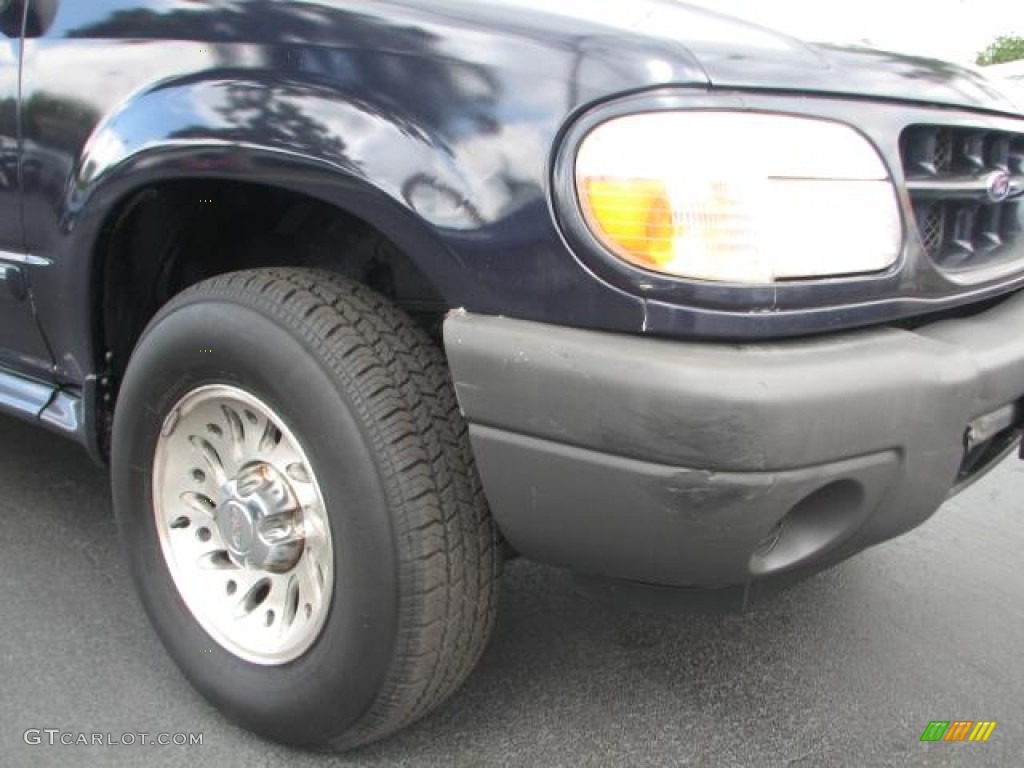 2001 Explorer XLS - Black / Medium Prairie Tan photo #2