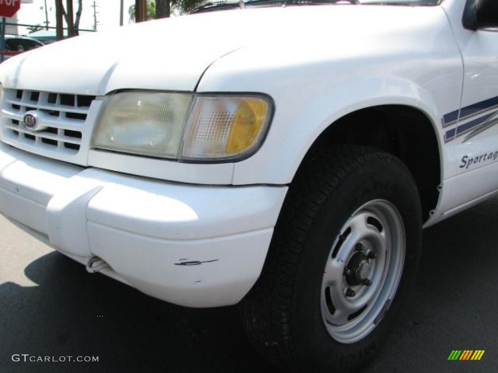 1997 Sportage  - Crystal White / Gray photo #4