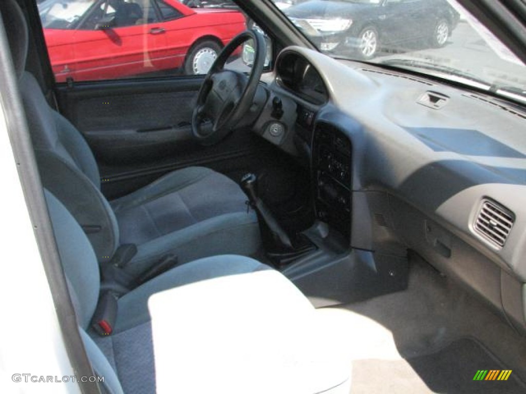 1997 Sportage  - Crystal White / Gray photo #11