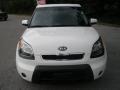 2010 Clear White Kia Soul +  photo #13