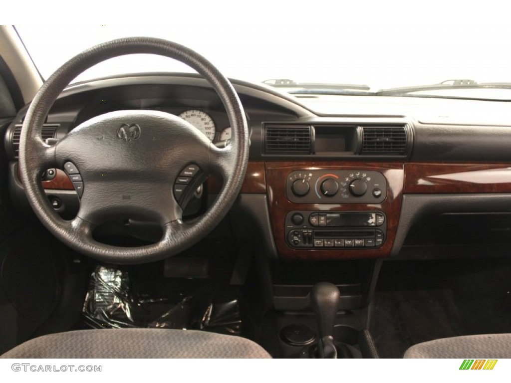 2002 Dodge Stratus SE Sedan Dark Slate Gray Dashboard Photo #54061289