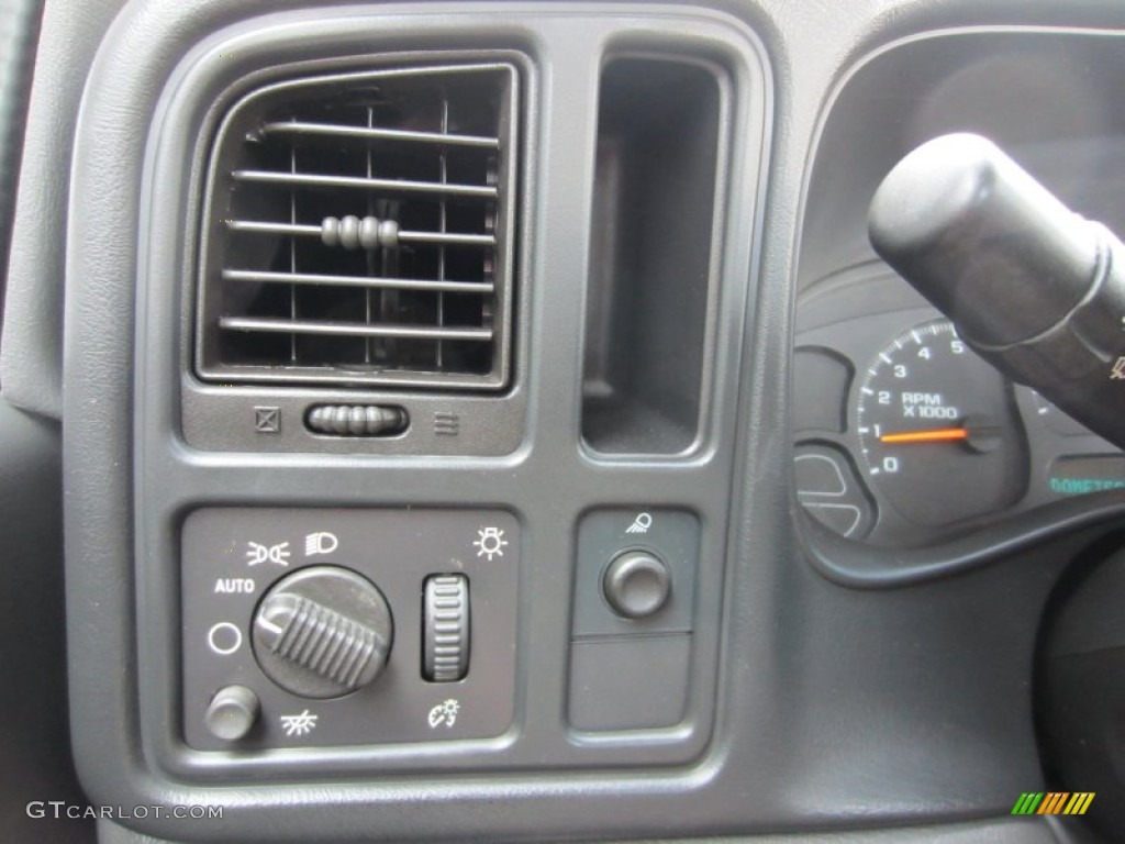 2007 Chevrolet Silverado 1500 Classic Work Truck Regular Cab 4x4 Controls Photos
