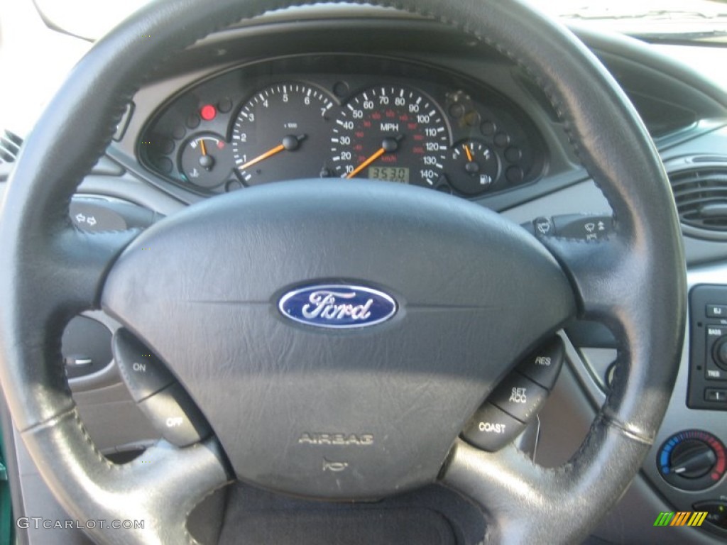 2002 Focus ZX5 Hatchback - Grabber Green Metallic / Dark Charcoal photo #18