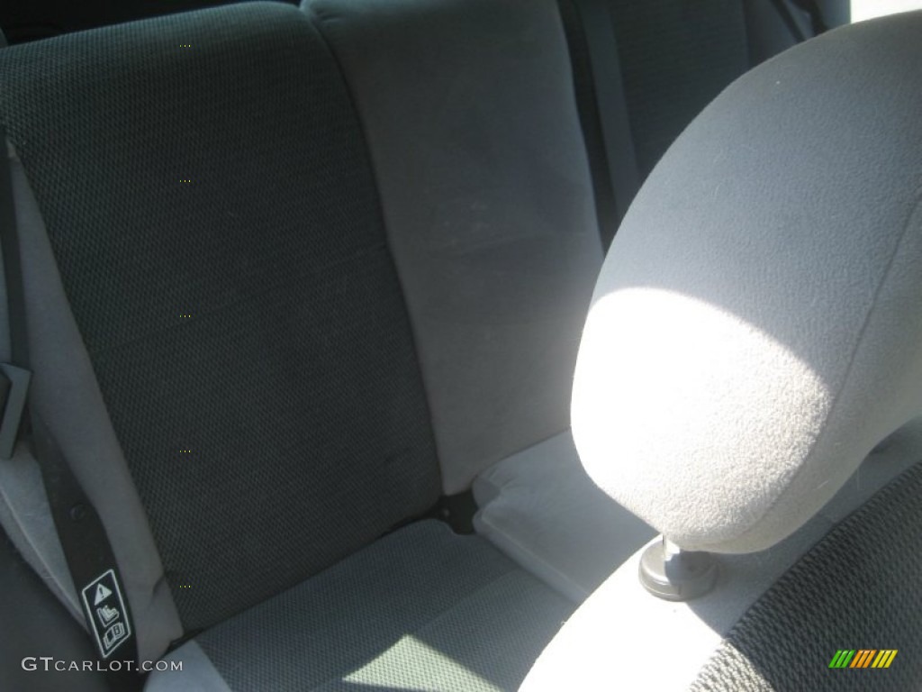 2002 Focus ZX5 Hatchback - Grabber Green Metallic / Dark Charcoal photo #26