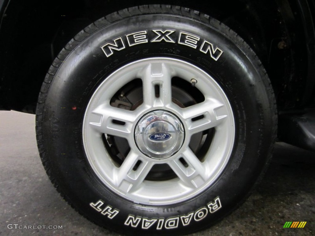 2004 Ford Explorer XLT 4x4 Wheel Photo #54065097