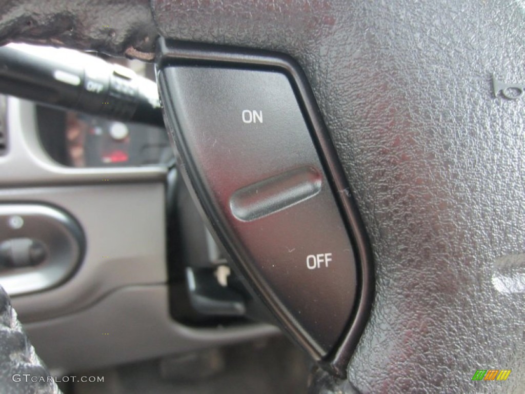 2004 Ford Explorer XLT 4x4 Controls Photo #54065207