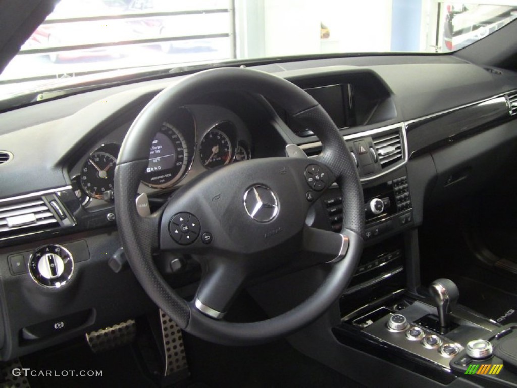 2010 Mercedes-Benz E 63 AMG Sedan Black Steering Wheel Photo #54065546