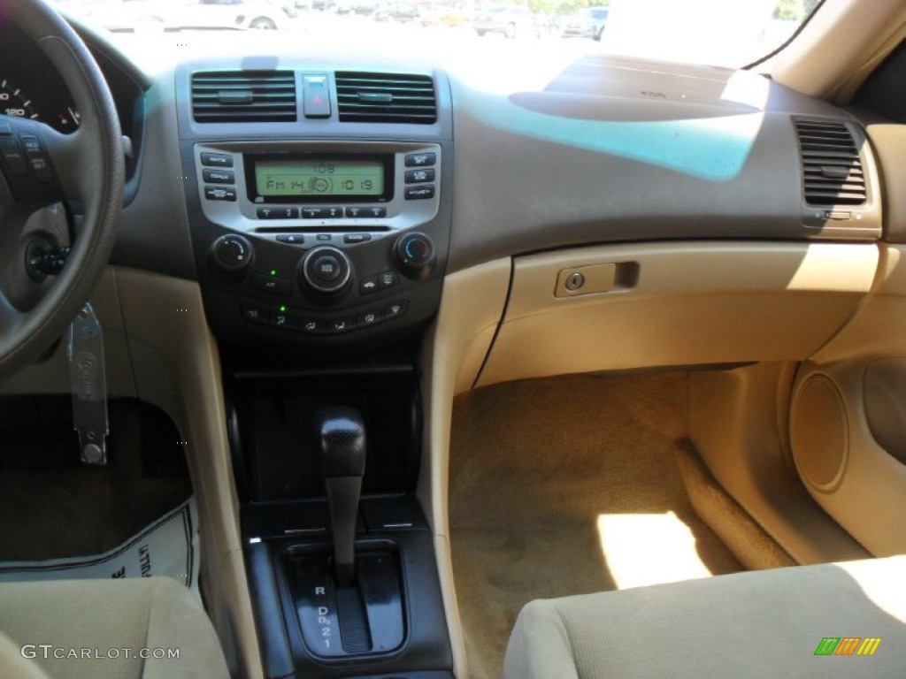 2006 Accord LX Sedan - Nighthawk Black Pearl / Ivory photo #15