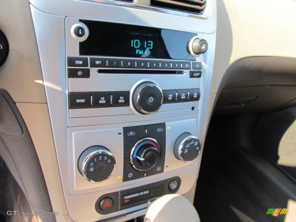 2011 Chevrolet Malibu LS Controls Photo #54069076