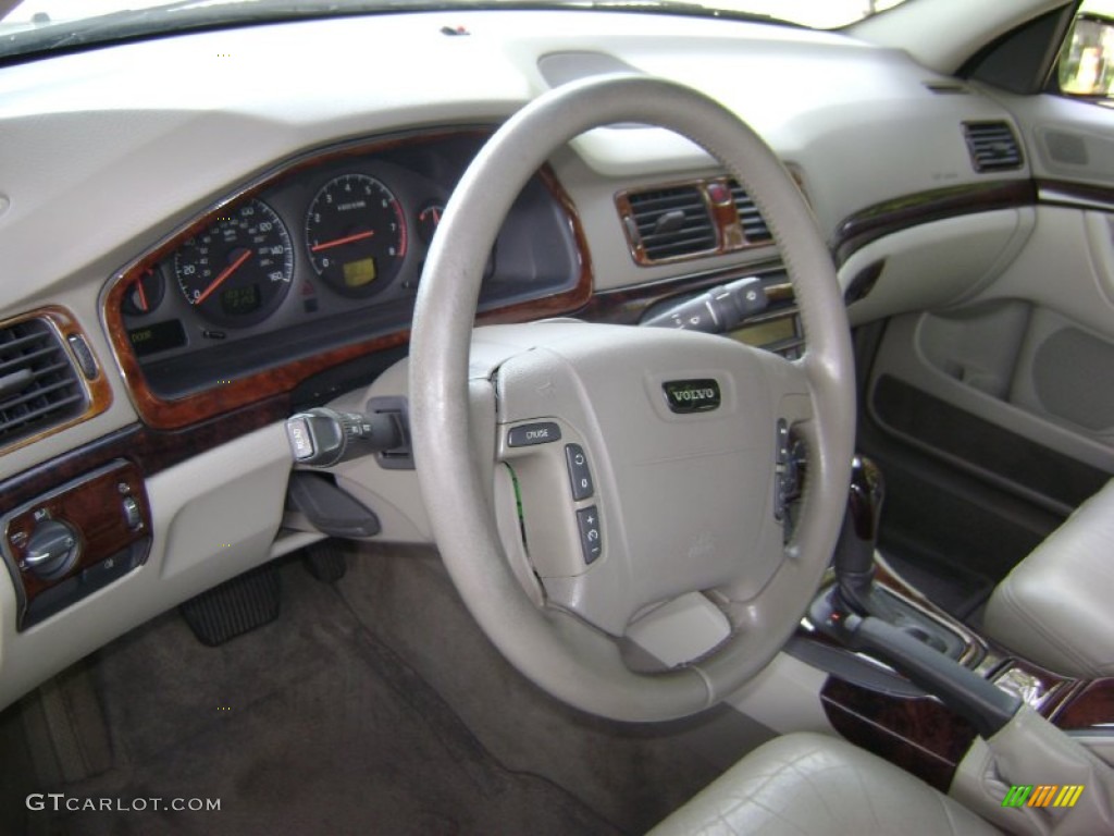 2001 Volvo S80 2.9 Interior Color Photos