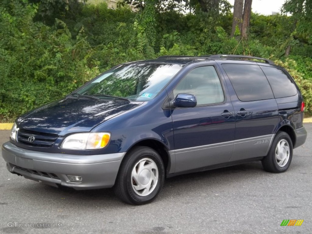 2002 Sienna XLE - Stratosphere Mica / Gray photo #1