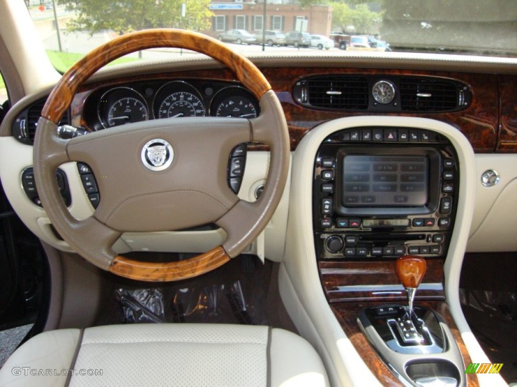 2008 XJ Vanden Plas - Botanical Green / Ivory/Mocha photo #19