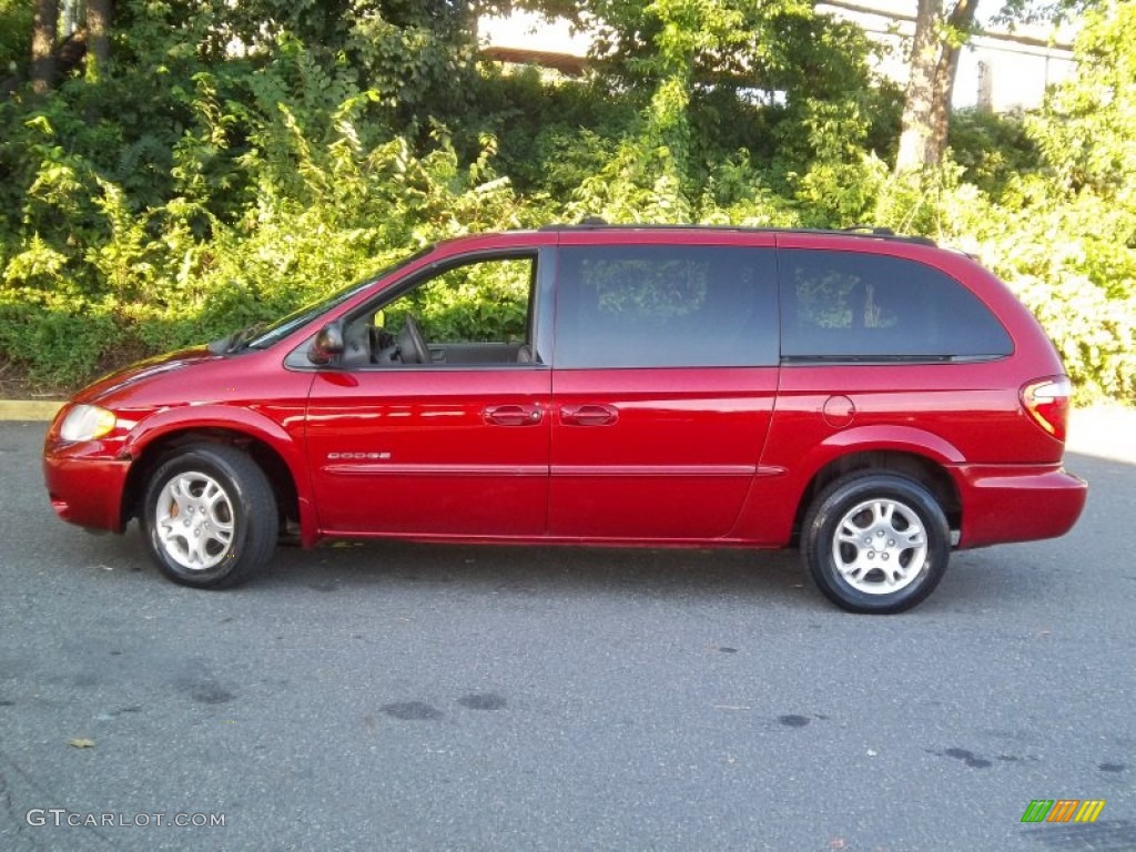 2001 Grand Caravan Sport AWD - Inferno Red Pearlcoat / Taupe photo #21