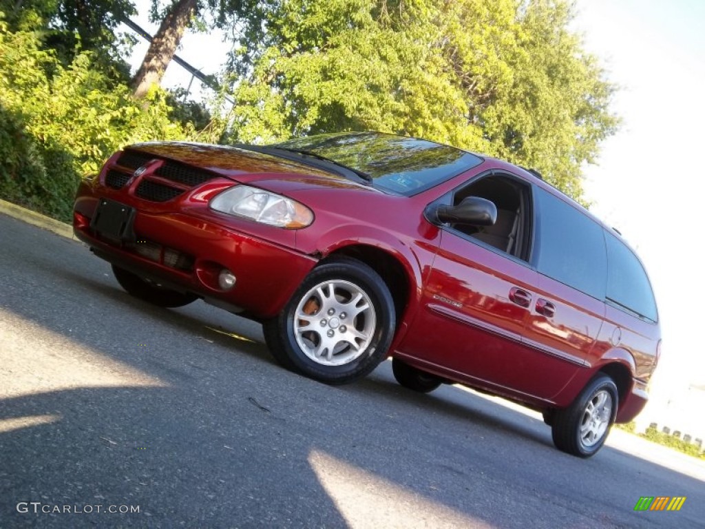 2001 Grand Caravan Sport AWD - Inferno Red Pearlcoat / Taupe photo #25