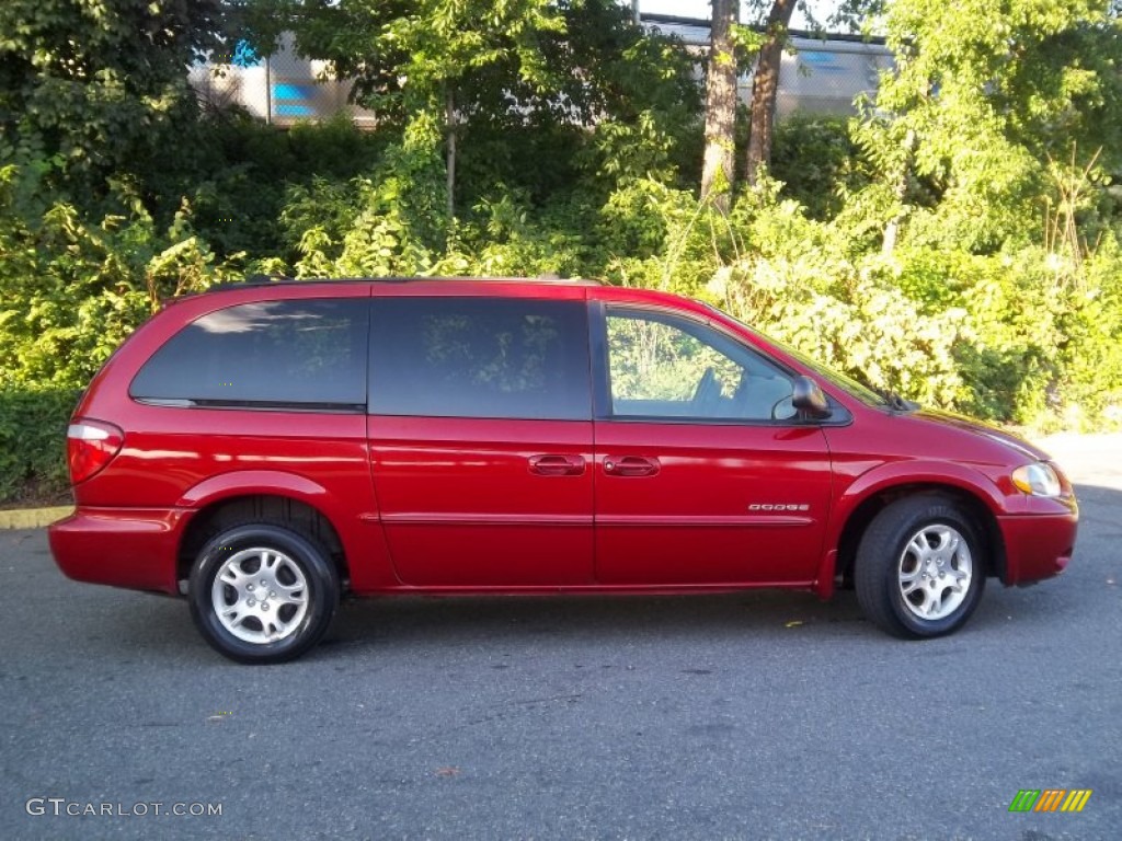 2001 Grand Caravan Sport AWD - Inferno Red Pearlcoat / Taupe photo #28