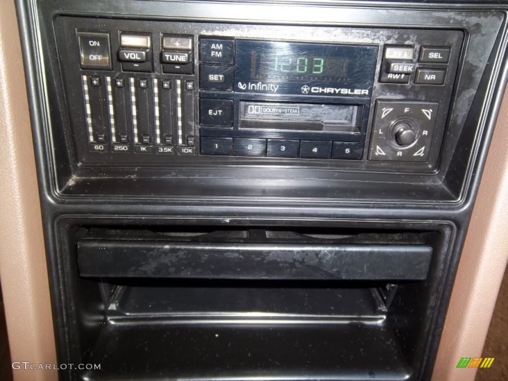 1989 Chrysler Lebaron GTC Turbo Convertible Audio System Photo #54071500