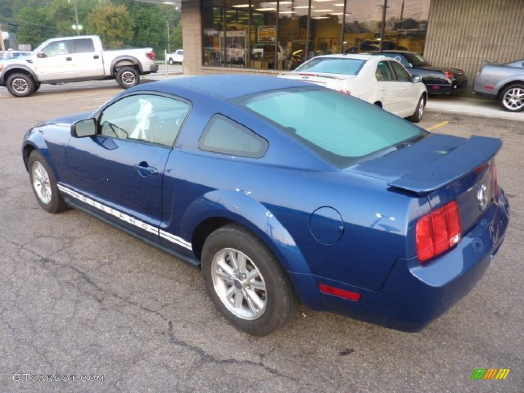 2007 Mustang V6 Deluxe Coupe - Vista Blue Metallic / Dark Charcoal photo #2