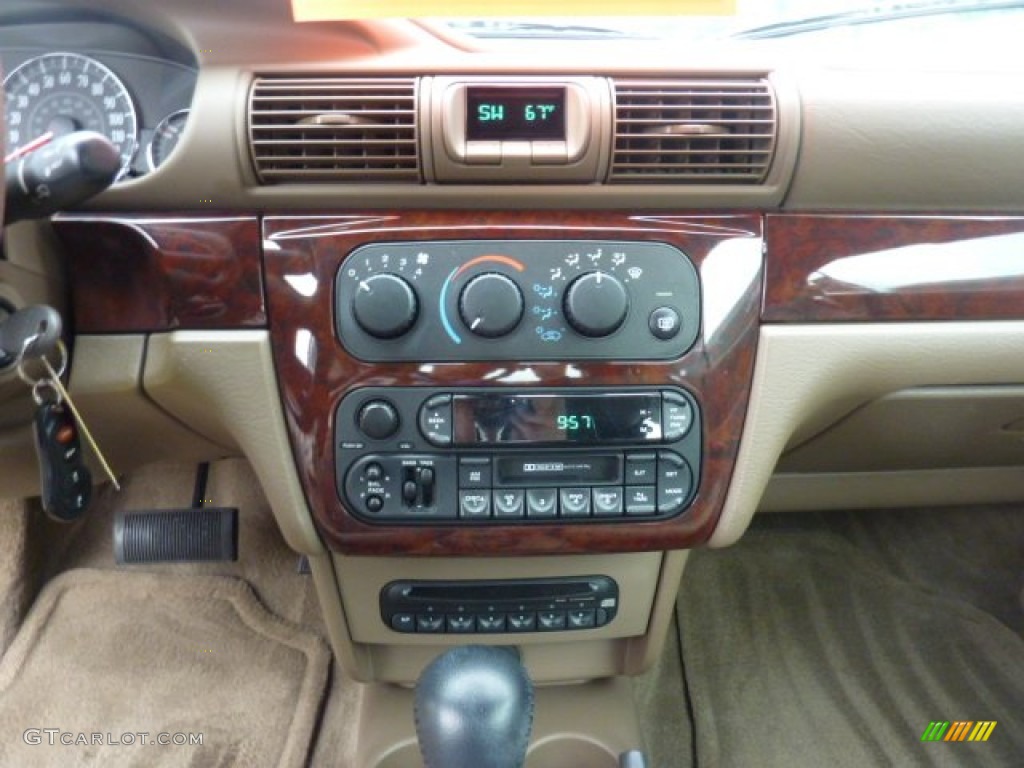 2003 Chrysler Sebring LXi Convertible Controls Photo #54076902