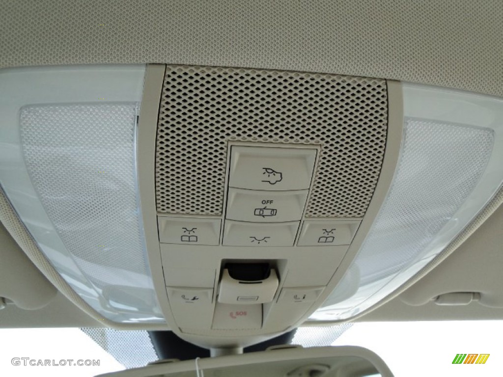 2012 Mercedes-Benz C 250 Sport Controls Photo #54078290