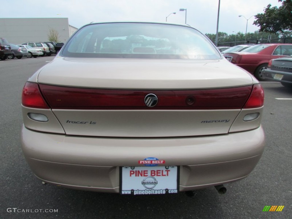 1993 Tracer Sedan - Mocha Frost Metallic / Beige photo #6