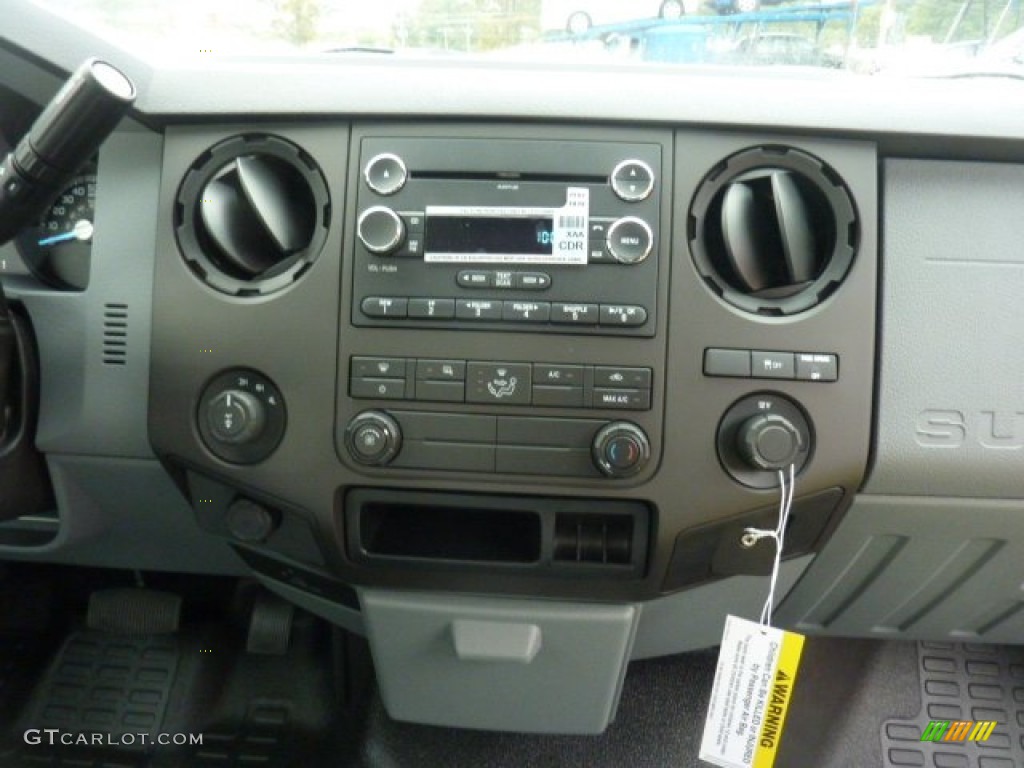 2012 Ford F250 Super Duty XL Regular Cab 4x4 Controls Photo #54080850