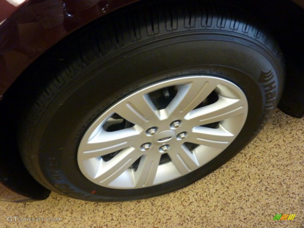 2011 Ford Taurus SE Wheel Photos