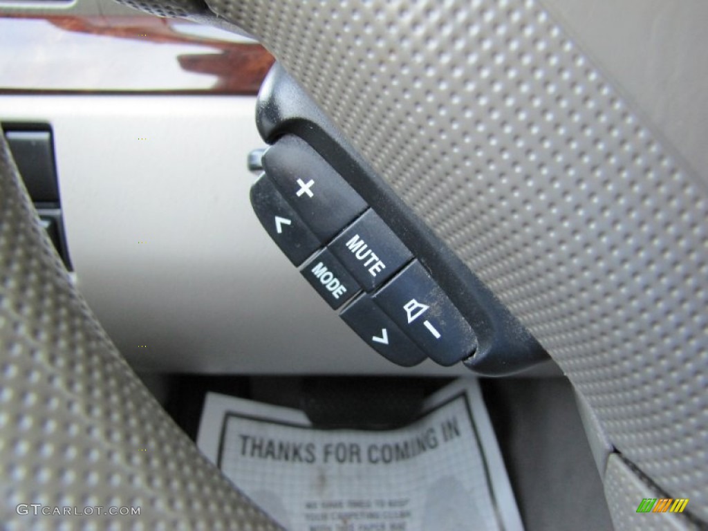2006 Suzuki XL7 7 Passenger AWD Controls Photo #54081846