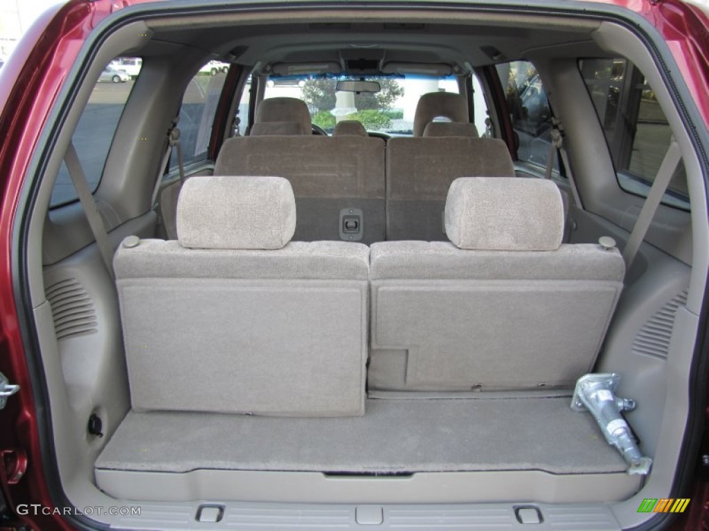 2006 Suzuki XL7 7 Passenger AWD Trunk Photo #54081996