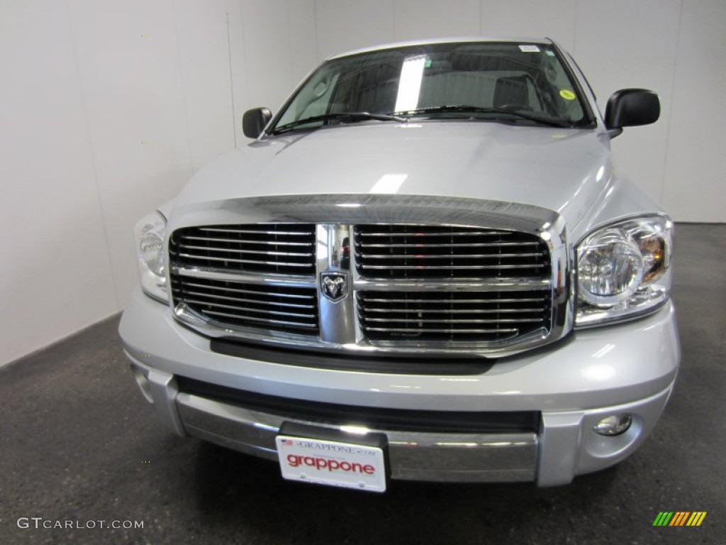 2007 Ram 1500 Laramie Quad Cab 4x4 - Bright Silver Metallic / Medium Slate Gray photo #2