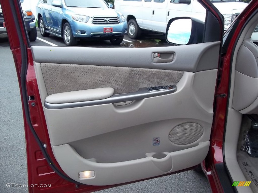 2009 Toyota Sienna LE AWD Door Panel Photos