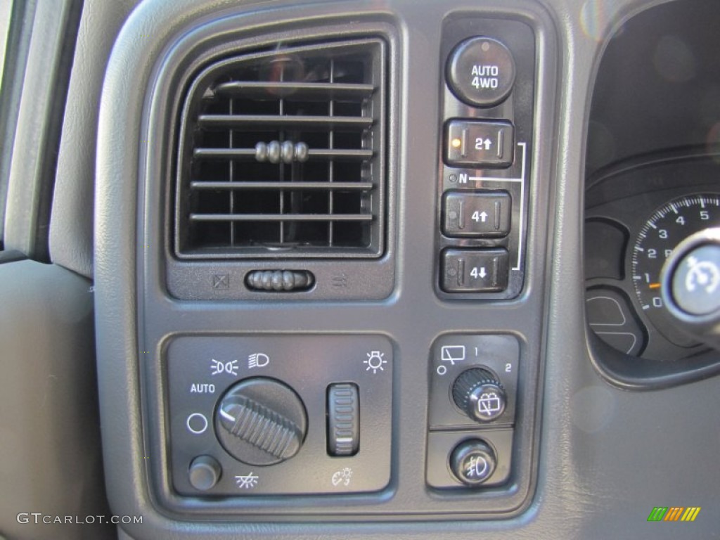 2004 Tahoe LT 4x4 - Dark Gray Metallic / Gray/Dark Charcoal photo #9