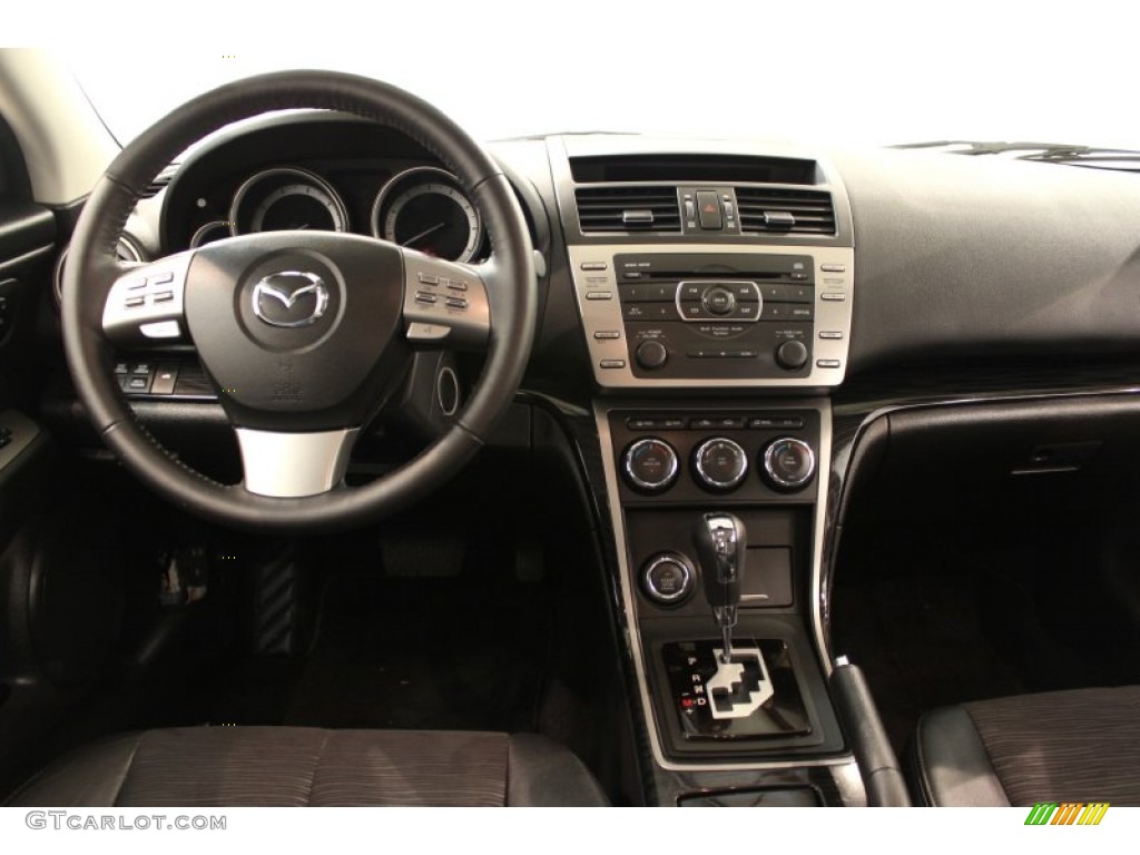 2009 MAZDA6 i Touring - Performance White / Black photo #15
