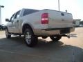 2006 Arizona Beige Metallic Ford F150 Lariat SuperCrew 4x4  photo #3