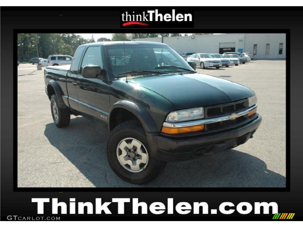 2002 S10 ZR2 Extended Cab 4x4 - Forest Green Metallic / Graphite photo #1