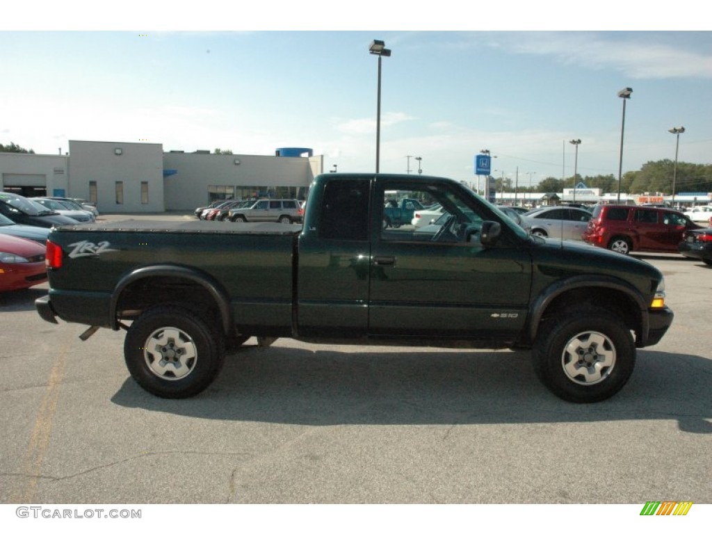 2002 S10 ZR2 Extended Cab 4x4 - Forest Green Metallic / Graphite photo #13