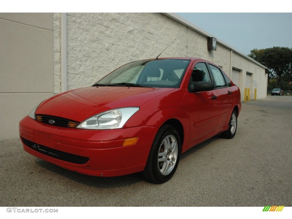 2002 Focus SE Sedan - Infra Red / Dark Charcoal photo #3