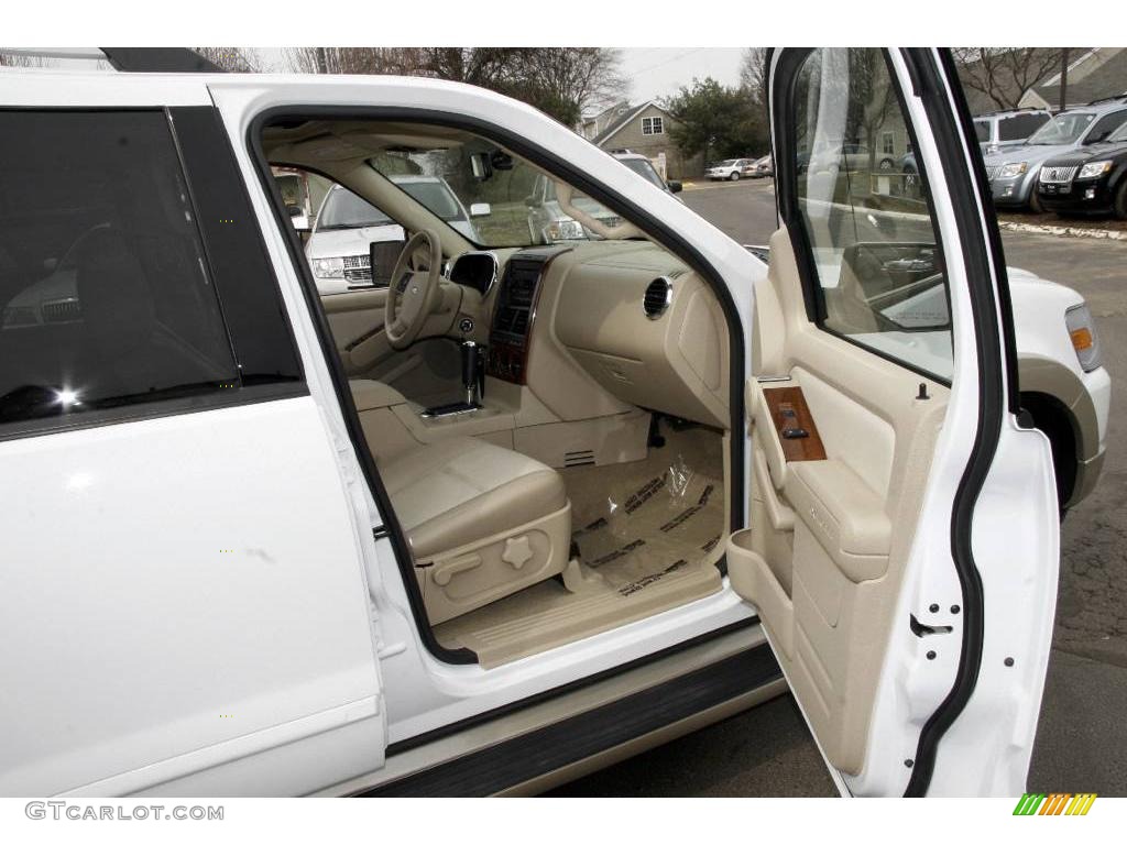 2006 Explorer Eddie Bauer 4x4 - Oxford White / Camel photo #14