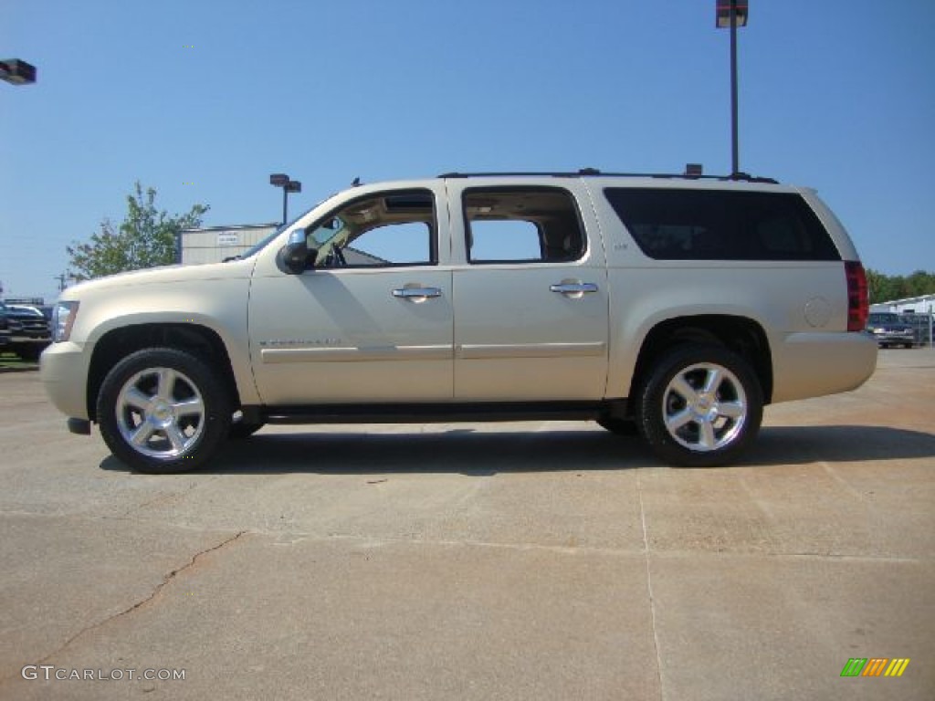 Gold Mist Metallic 2007 Chevrolet Suburban 1500 LTZ 4x4 Exterior Photo #54098904