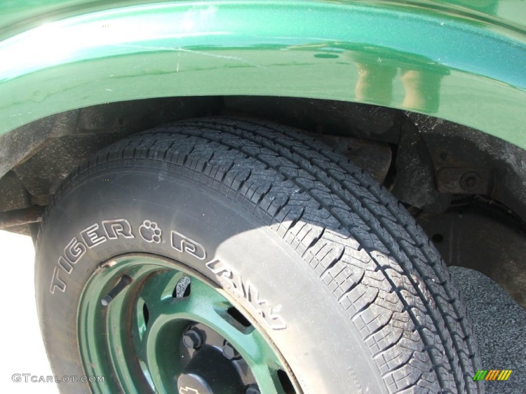 1997 S10 Regular Cab - Fairway Green Metallic / Beige photo #12