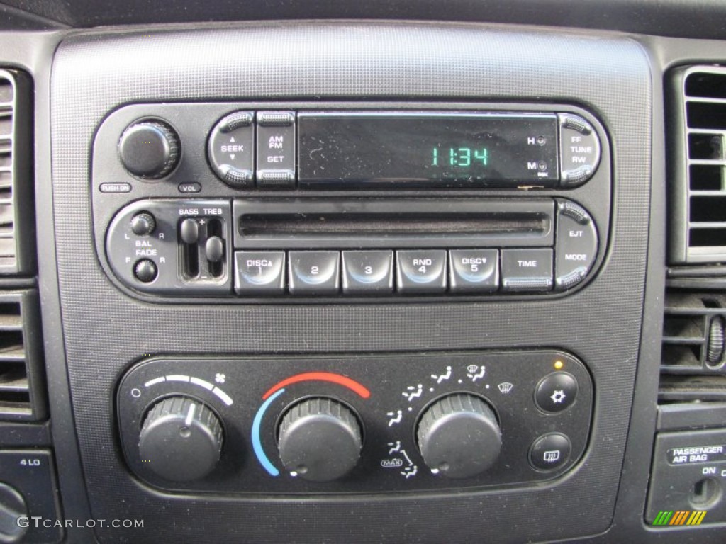2002 Dodge Dakota Sport Club Cab 4x4 Controls Photo #54102150