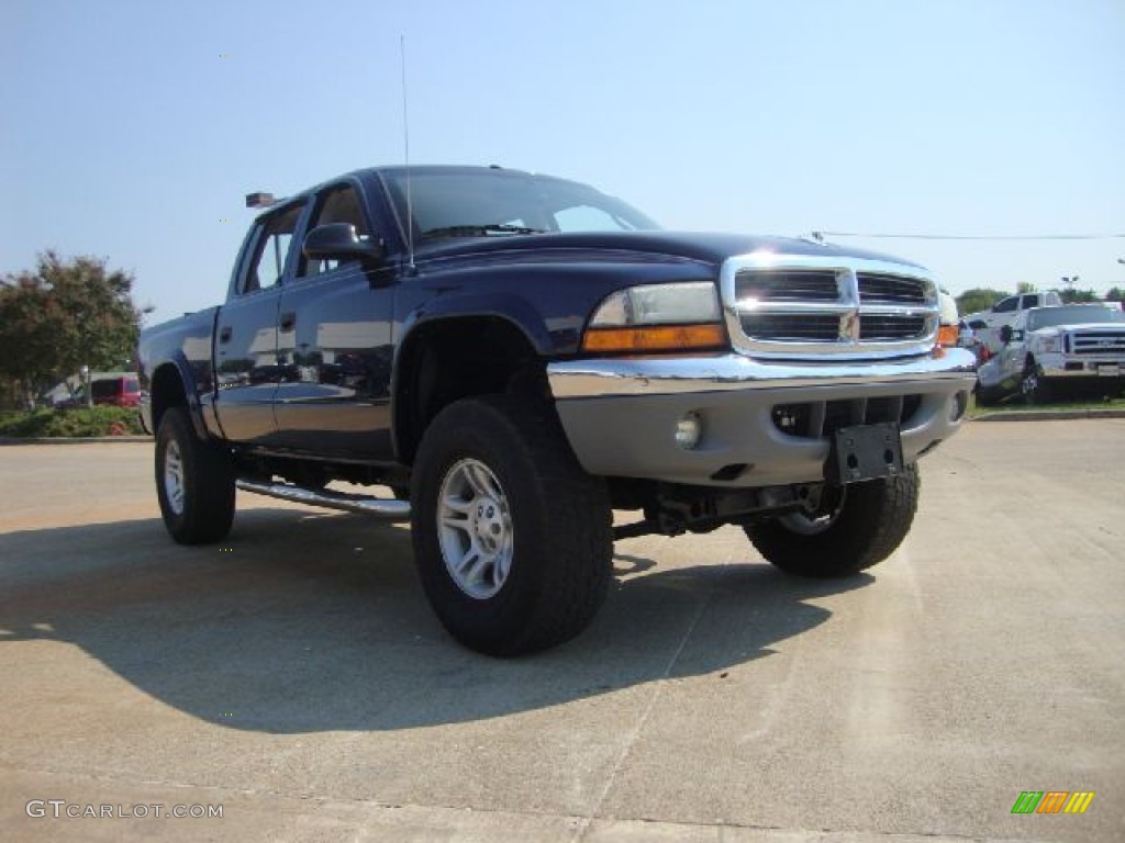 2004 Dakota SLT Quad Cab 4x4 - Patriot Blue Pearl / Dark Slate Gray photo #7