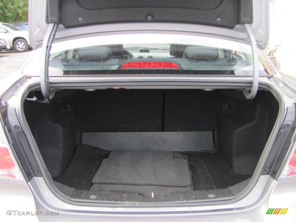 2010 Aveo LT Sedan - Medium Gray / Charcoal photo #12