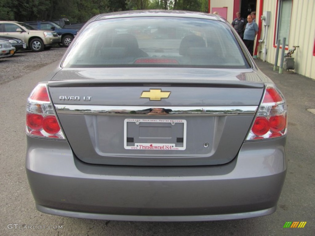 2010 Aveo LT Sedan - Medium Gray / Charcoal photo #13